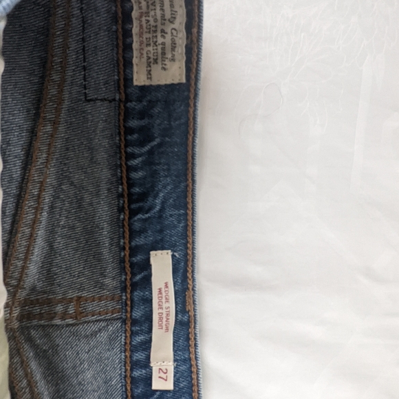 Women's Levi's Wedge Straight Sz. 27 - Picture 1 of 5